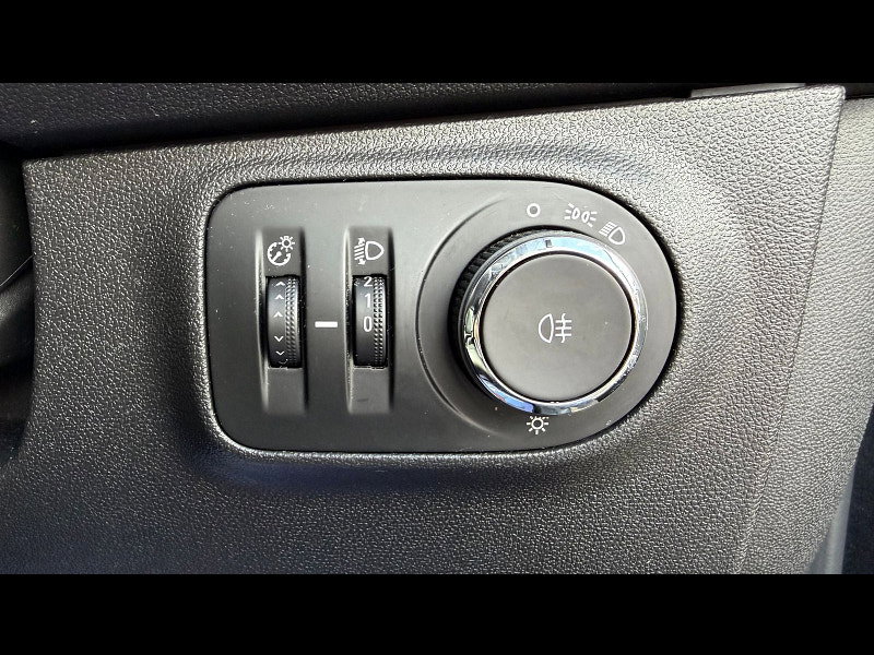 Vauxhall ADAM 1.2i ecoFLEX ENERGISED Hatchback 3dr Petrol Manual Euro 6 (s/s) (70 ps) 3dr Manual 2026