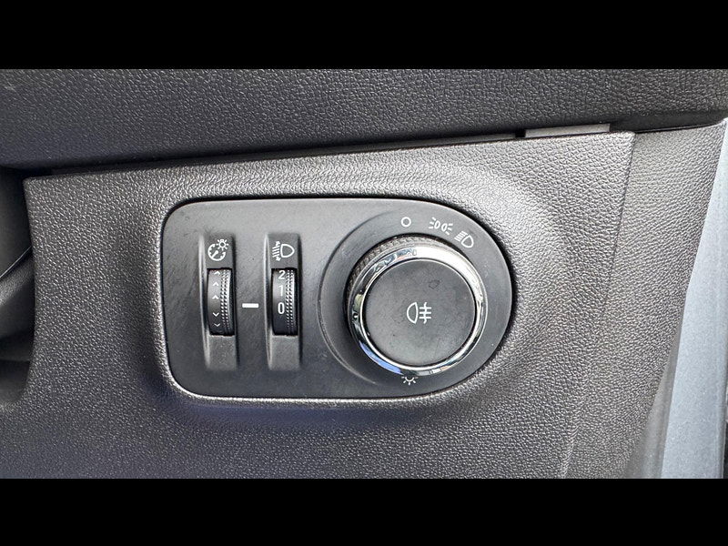 Vauxhall ADAM 1.4i SLAM Euro 6 3dr 3dr Manual 2025