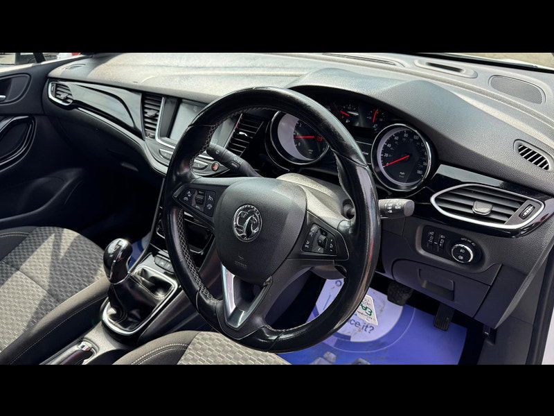Vauxhall Astra 1.4i SRi Euro 6 5dr 5dr Manual 2025