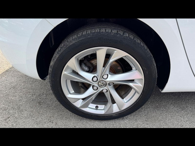 Vauxhall Astra 1.4i SRi Euro 6 5dr 5dr Manual 2025