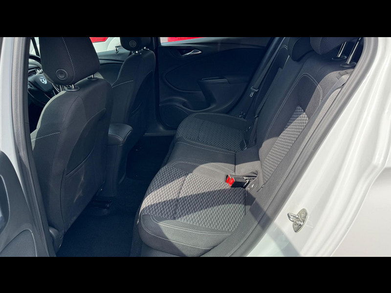 Vauxhall Astra 1.4i SRi Euro 6 5dr 5dr Manual 2025