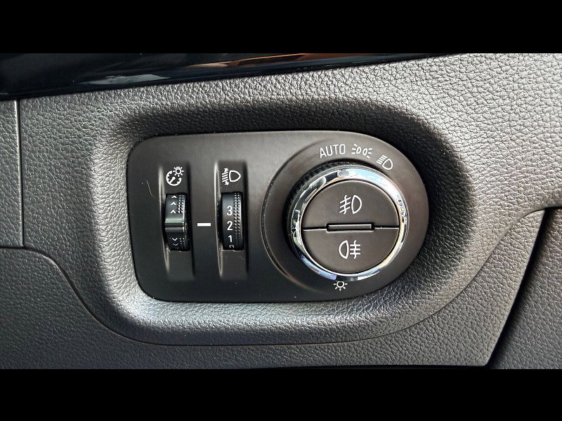 Vauxhall Astra 1.4i Turbo SRi Hatchback 5dr Petrol Manual Euro 6 (150 ps) 5dr Manual 2026