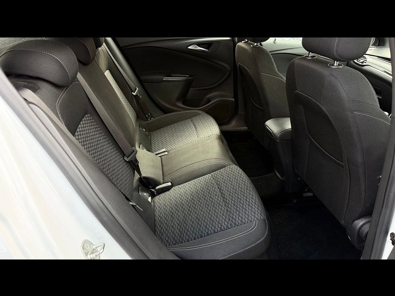 Vauxhall Astra 1.4i Turbo SRi Hatchback 5dr Petrol Manual Euro 6 (150 ps) 5dr Manual 2026