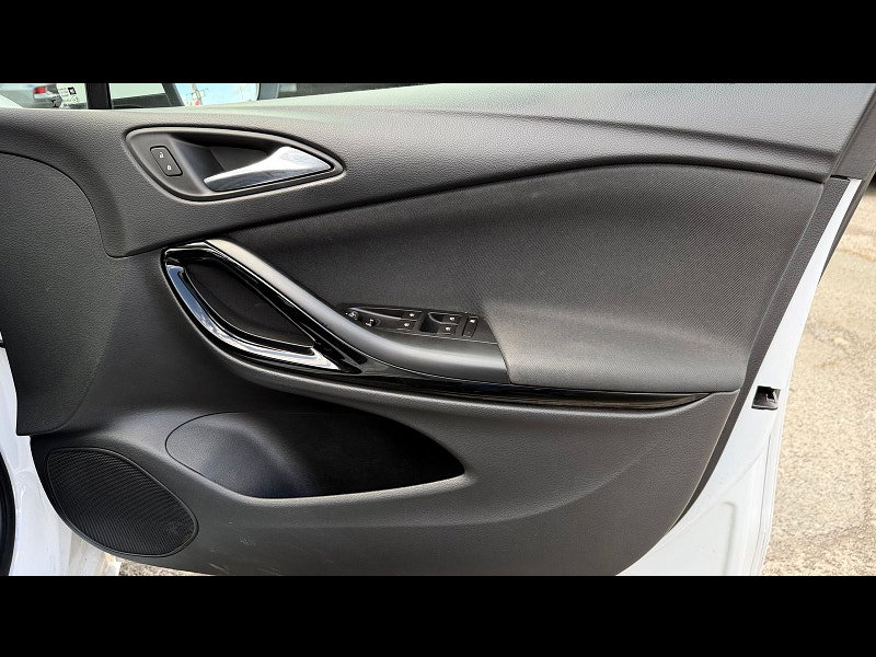 Vauxhall Astra 1.4i Turbo SRi Hatchback 5dr Petrol Manual Euro 6 (150 ps) 5dr Manual 2026