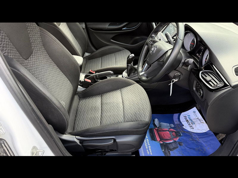 Vauxhall Astra 1.4i Turbo SRi Hatchback 5dr Petrol Manual Euro 6 (150 ps) 5dr Manual 2026