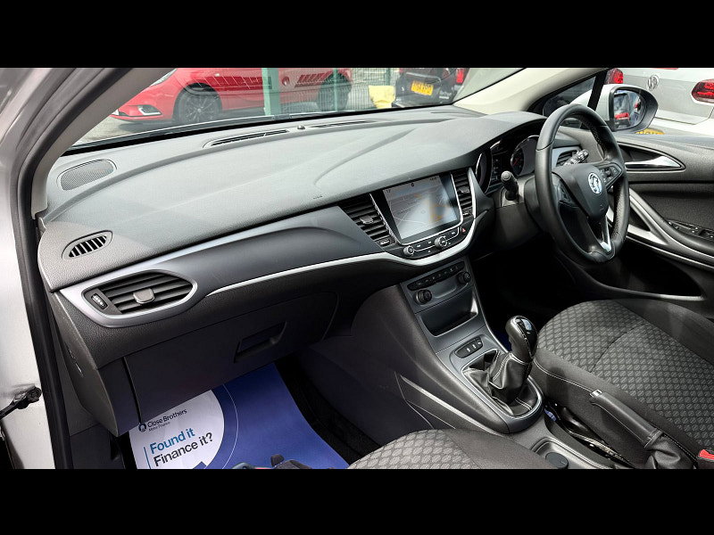 Vauxhall Astra 1.6 CDTi BlueInjection Tech Line Hatchback 5dr Diesel Manual Euro 6 (s/s) (136 ps) 5dr Manual 2026