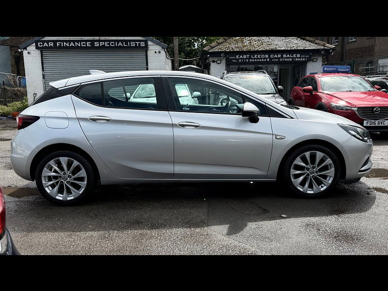 Vauxhall Astra 1.6 CDTi BlueInjection Tech Line Hatchback 5dr Diesel Manual Euro 6 (s/s) (136 ps) 5dr Manual 2026