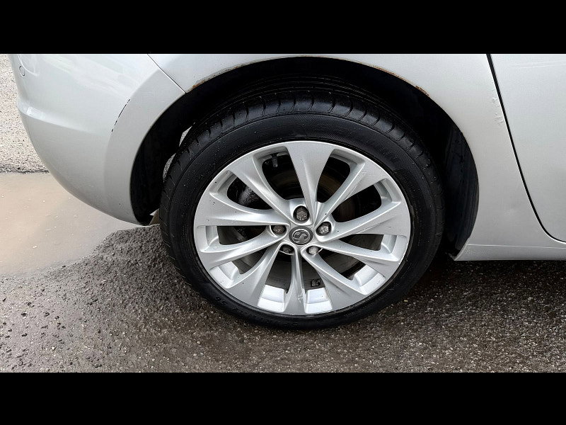 Vauxhall Astra 1.6 CDTi BlueInjection Tech Line Hatchback 5dr Diesel Manual Euro 6 (s/s) (136 ps) 5dr Manual 2026