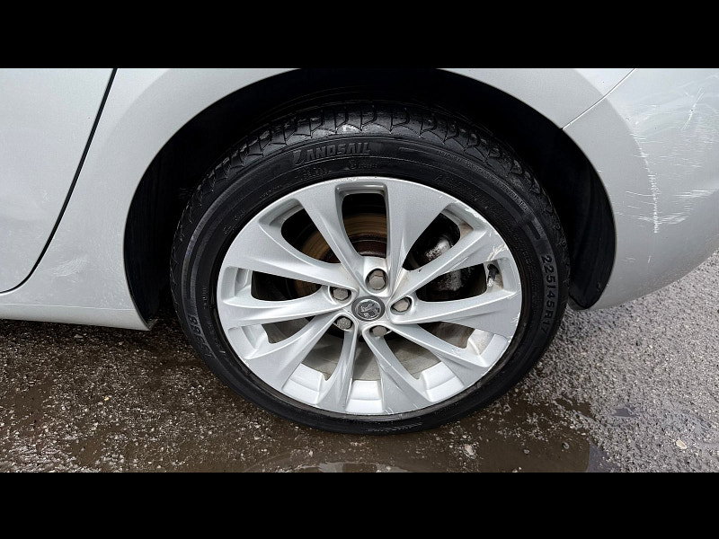 Vauxhall Astra 1.6 CDTi BlueInjection Tech Line Hatchback 5dr Diesel Manual Euro 6 (s/s) (136 ps) 5dr Manual 2026
