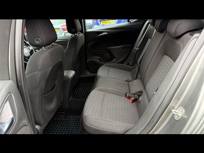 Vauxhall Astra 1.6 CDTi ecoTEC BlueInjection SRi Hatchback 5dr Diesel Manual Euro 6 (110 ps) 5dr Manual 2026