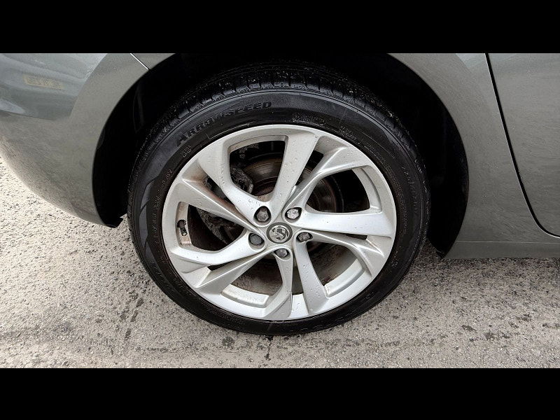 Vauxhall Astra 1.6 CDTi ecoTEC BlueInjection SRi Hatchback 5dr Diesel Manual Euro 6 (110 ps) 5dr Manual 2026