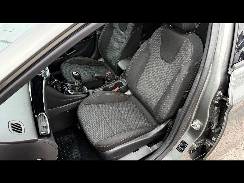 Vauxhall Astra 1.6 CDTi ecoTEC BlueInjection SRi Hatchback 5dr Diesel Manual Euro 6 (110 ps) 5dr Manual 2026