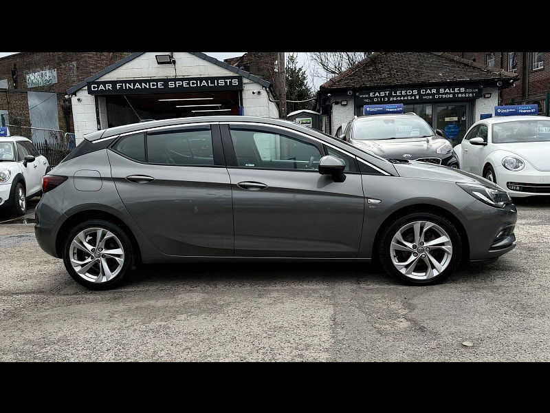 Vauxhall Astra 1.6 CDTi ecoTEC BlueInjection SRi Hatchback 5dr Diesel Manual Euro 6 (110 ps) 5dr Manual 2026