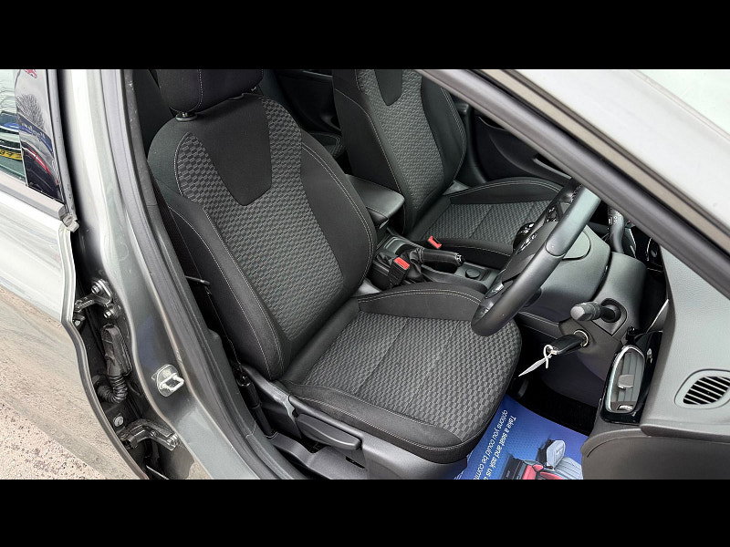 Vauxhall Astra 1.6 CDTi ecoTEC BlueInjection SRi Hatchback 5dr Diesel Manual Euro 6 (110 ps) 5dr Manual 2026