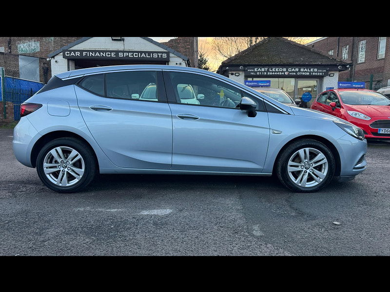 Vauxhall Astra 1.6 CDTi ecoTEC BlueInjection Tech Line Nav Euro 6 (s/s) 5dr 5dr Manual 2025