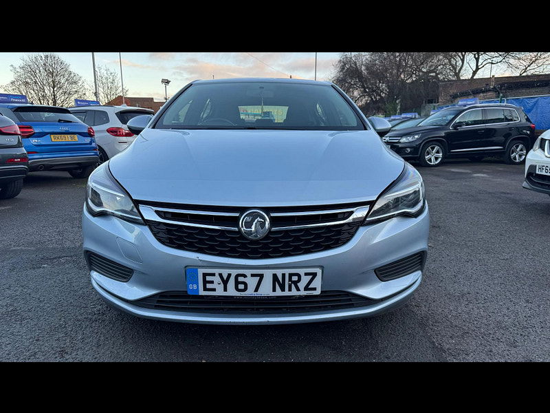 Vauxhall Astra 1.6 CDTi ecoTEC BlueInjection Tech Line Nav Euro 6 (s/s) 5dr 5dr Manual 2025