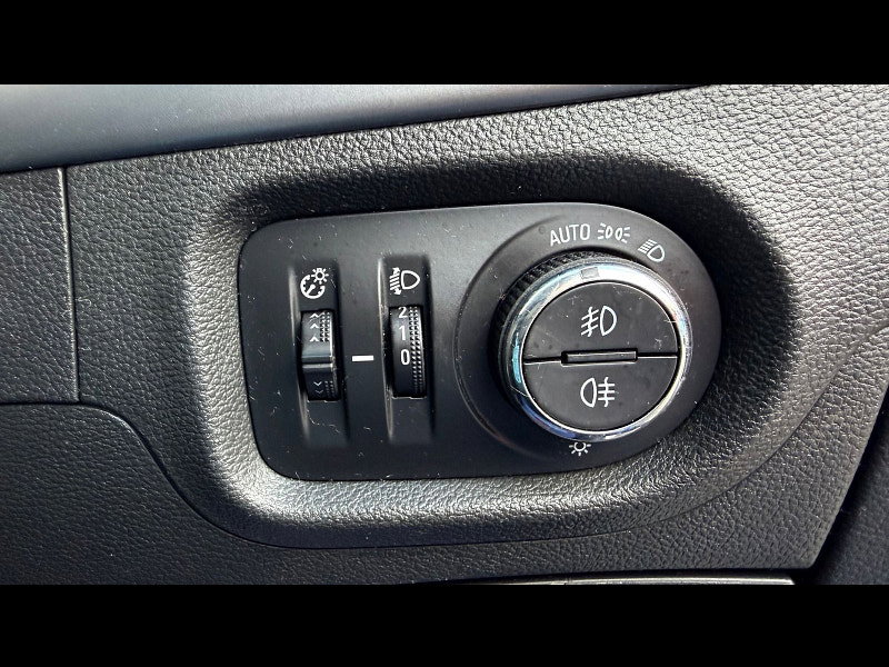 Vauxhall Astra 1.6 CDTi ecoTEC BlueInjection Tech Line Nav Sports Tourer 5dr Diesel Manual Euro 6 (s/s) (110 ps) 5dr Manual 2026