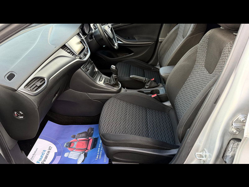 Vauxhall Astra 1.6 CDTi ecoTEC BlueInjection Tech Line Nav Sports Tourer 5dr Diesel Manual Euro 6 (s/s) (110 ps) 5dr Manual 2026