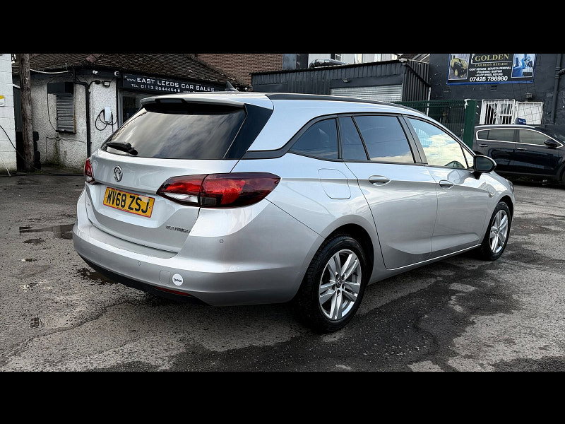 Vauxhall Astra 1.6 CDTi ecoTEC BlueInjection Tech Line Nav Sports Tourer 5dr Diesel Manual Euro 6 (s/s) (110 ps) 5dr Manual 2026