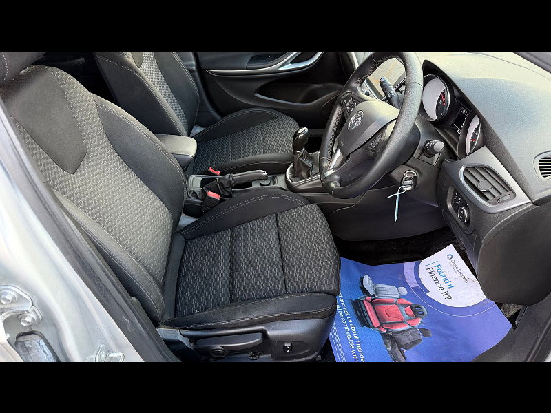 Vauxhall Astra 1.6 CDTi ecoTEC BlueInjection Tech Line Nav Sports Tourer 5dr Diesel Manual Euro 6 (s/s) (110 ps) 5dr Manual 2026