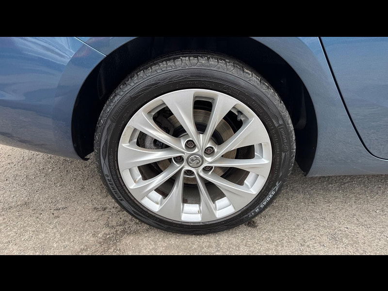 Vauxhall Astra 1.6 CDTi Tech Line Sports Tourer Euro 6 (s/s) 5dr 5dr Manual 2025