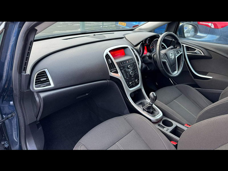 Vauxhall Astra 1.7 CDTi ecoFLEX SRi Sports Tourer Euro 5 5dr 5dr Manual 2025