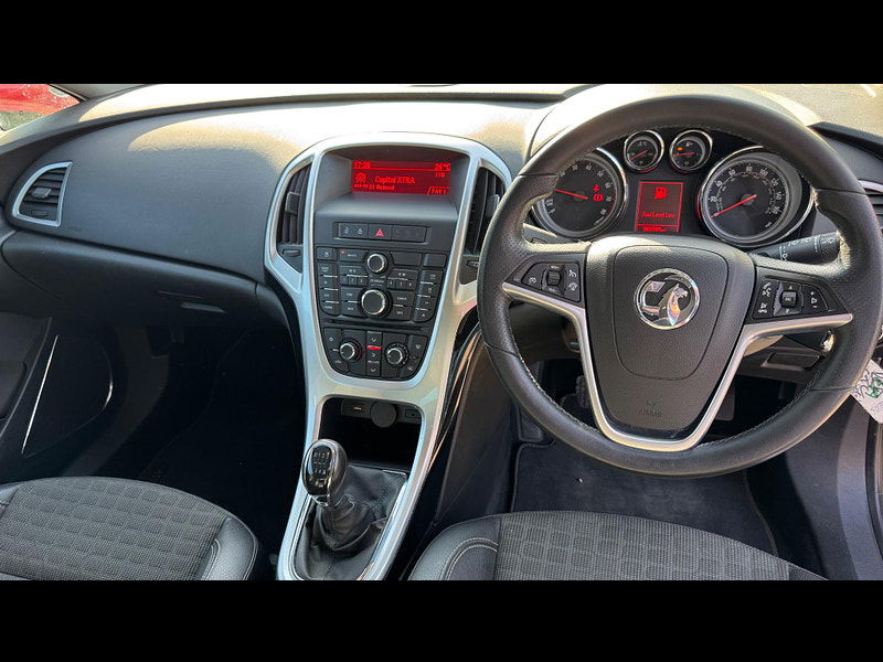 Vauxhall Astra GTC 1.4T SRi Euro 5 (s/s) 3dr 3dr Manual 2025