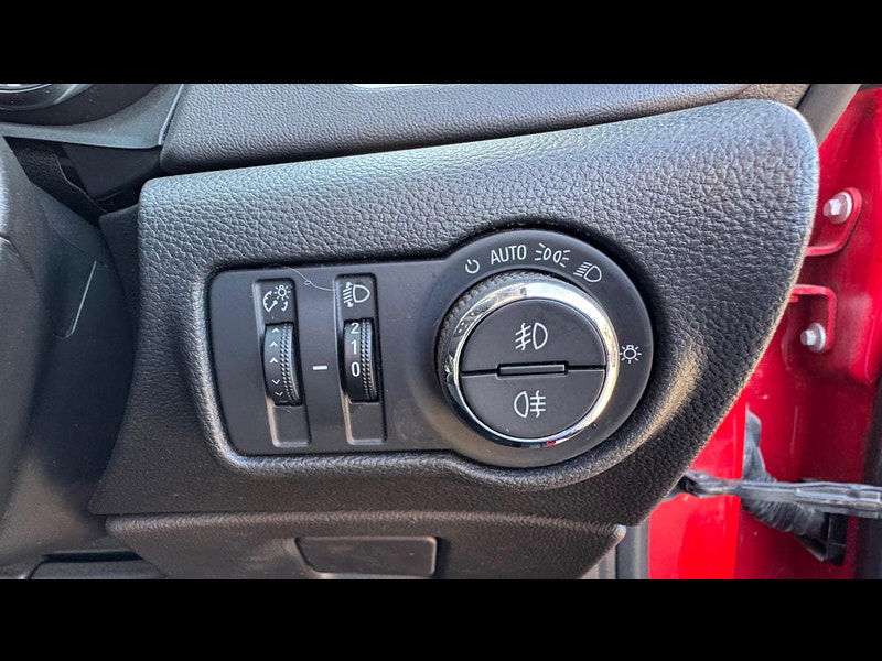 Vauxhall Astra GTC 1.4T SRi Euro 5 (s/s) 3dr 3dr Manual 2025