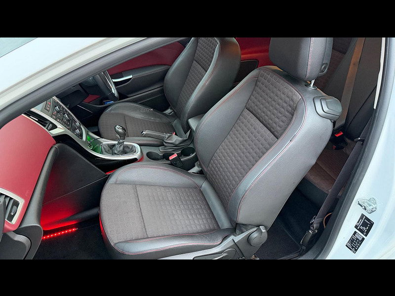 Vauxhall Astra GTC 2.0 CDTi SRi Euro 5 (s/s) 3dr 3dr Manual 2025