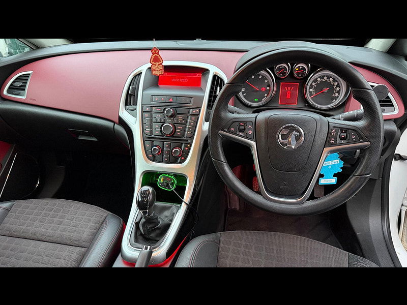 Vauxhall Astra GTC 2.0 CDTi SRi Euro 5 (s/s) 3dr 3dr Manual 2025