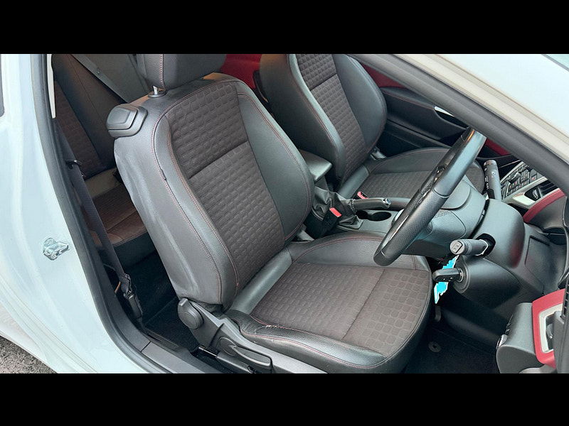 Vauxhall Astra GTC 2.0 CDTi SRi Euro 5 (s/s) 3dr 3dr Manual 2025