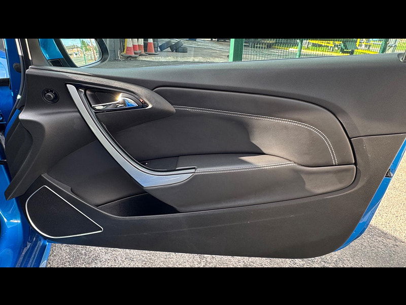 Vauxhall Astra GTC 2.0T VXR Euro 5 (s/s) 3dr 3dr Manual 2025