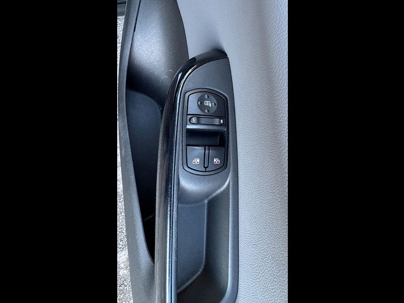 Vauxhall Corsa 1.4i ecoFLEX SE Euro 6 5dr 5dr Manual 2025