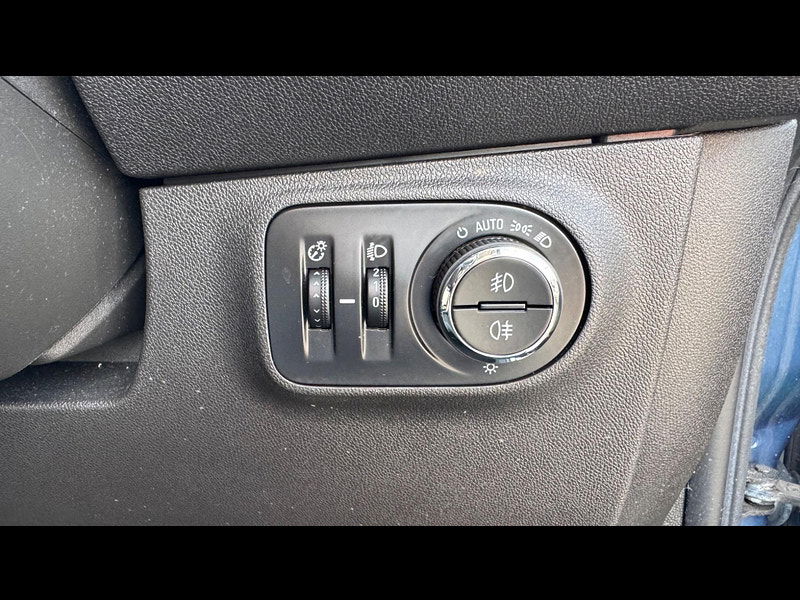 Vauxhall Corsa 1.4i Turbo ecoFLEX SE Euro 6 (s/s) 5dr 5dr Manual 2025
