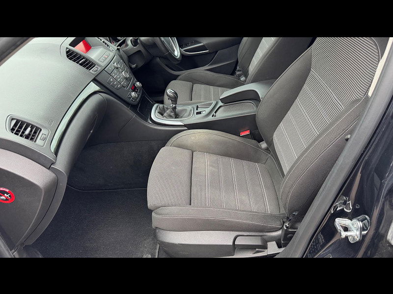 Vauxhall Insignia 2.0 CDTi ecoFLEX SRi Euro 5 5dr 5dr Manual 2025