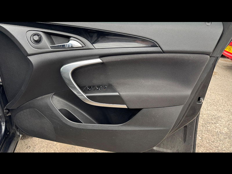 Vauxhall Insignia 2.0 CDTi ecoFLEX SRi Euro 5 5dr 5dr Manual 2025