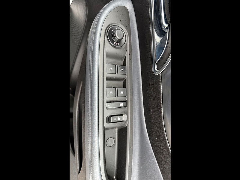 Vauxhall Mokka 1.6 SE SUV 5dr Petrol Manual 2WD Euro 5 (s/s) (115 ps) 5dr Manual 2026