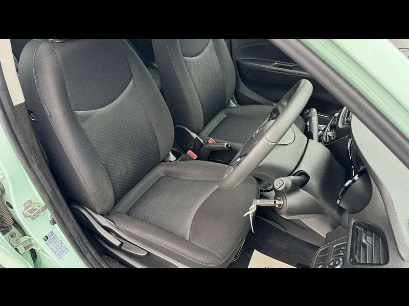 Vauxhall Viva 1.0i SE Euro 6 5dr (a/c) 5dr Manual 2025