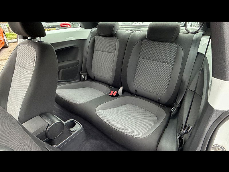 Volkswagen Beetle 2.0 TDI Design Hatchback 3dr Diesel Manual Euro 5 (140 ps) 3dr Manual 2026