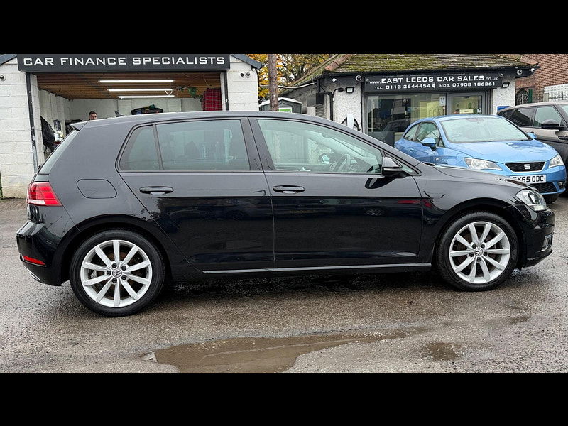 Volkswagen Golf 2.0 TDI GT Euro 6 (s/s) 5dr 5dr Manual 2025