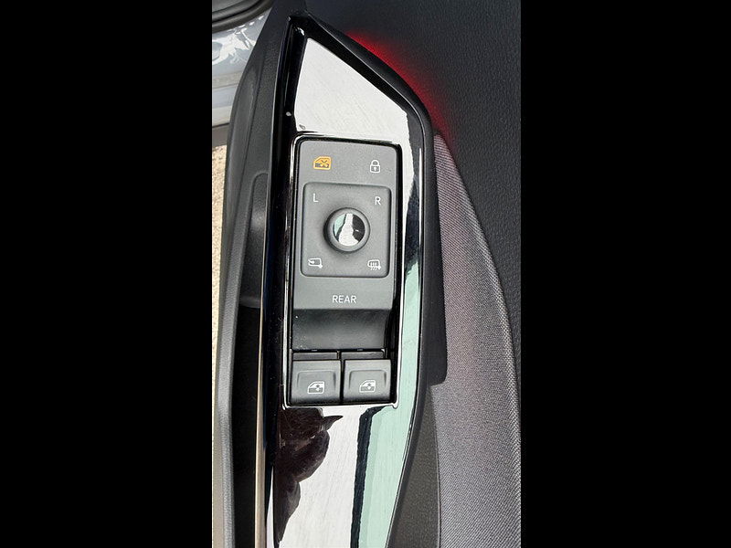 Volkswagen ID.3 Pro Performance 58kWh Life Auto 5dr 5dr Automatic 2025