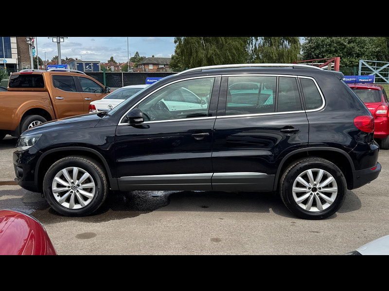 Volkswagen Tiguan 2.0 TDI BlueMotion Tech Match 4WD Euro 5 (s/s) 5dr 5dr Manual 2025
