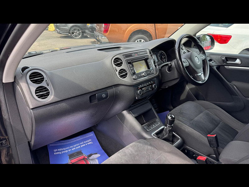 Volkswagen Tiguan 2.0 TDI BlueMotion Tech Match 4WD Euro 5 (s/s) 5dr 5dr Manual 2025