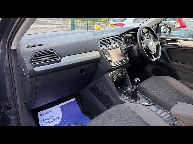 Volkswagen Tiguan 2.0 TDI BlueMotion Tech SE Navigation Euro 6 (s/s) 5dr 5dr Manual 2025