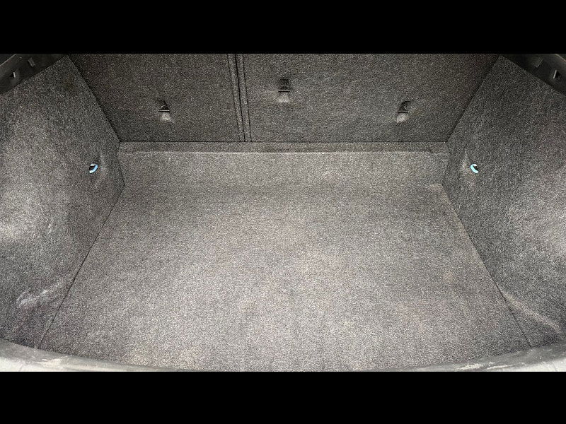 Volvo V40 1.6 T2 R-Design Hatchback 5dr Petrol Manual Euro 5 (s/s) (120 ps) 5dr Manual 2026