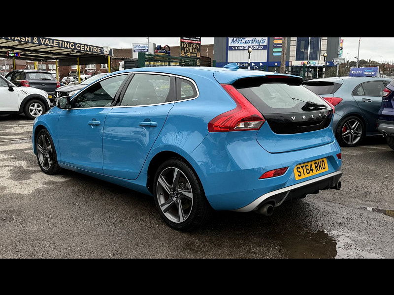 Volvo V40 1.6 T2 R-Design Hatchback 5dr Petrol Manual Euro 5 (s/s) (120 ps) 5dr Manual 2026
