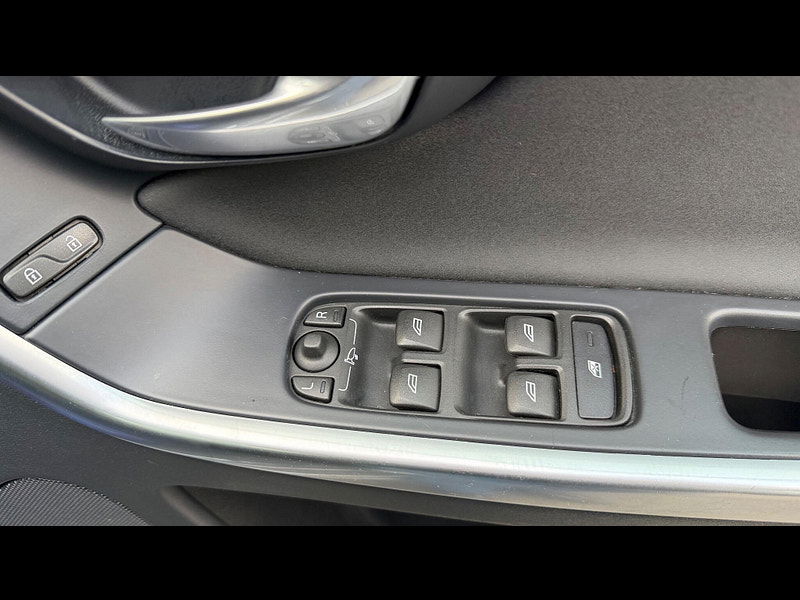 Volvo XC60 2.0 D4 SE Euro 6 (s/s) 5dr 5dr Manual 2025