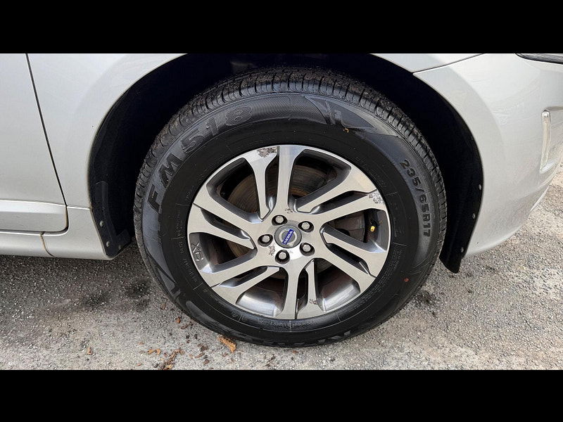 Volvo XC60 2.0 D4 SE Euro 6 (s/s) 5dr 5dr Manual 2025