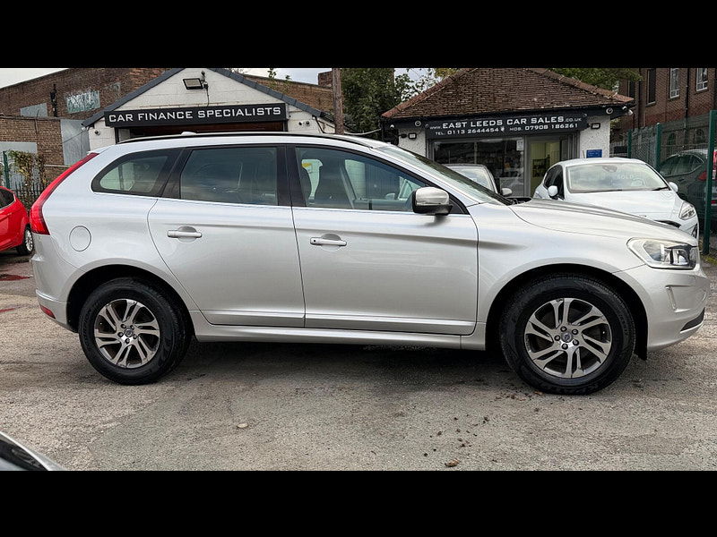 Volvo XC60 2.0 D4 SE Euro 6 (s/s) 5dr 5dr Manual 2025