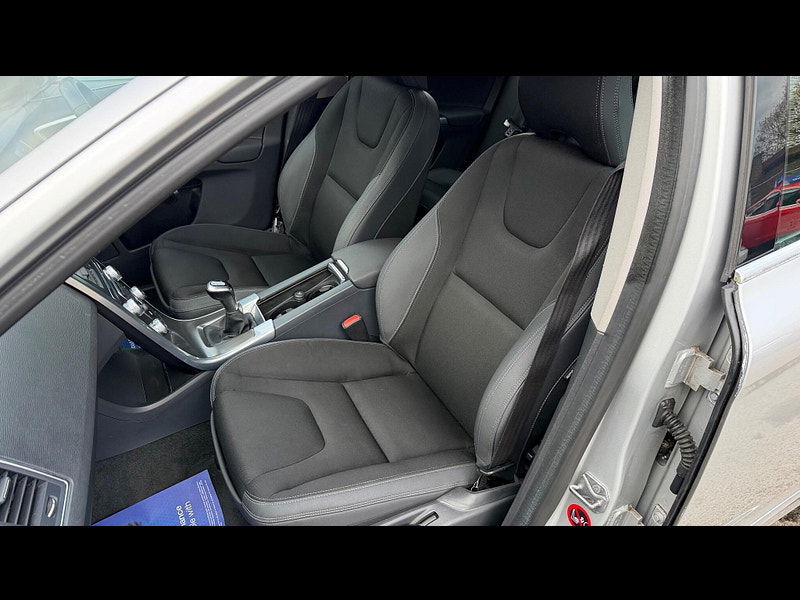 Volvo XC60 2.0 D4 SE Euro 6 (s/s) 5dr 5dr Manual 2025